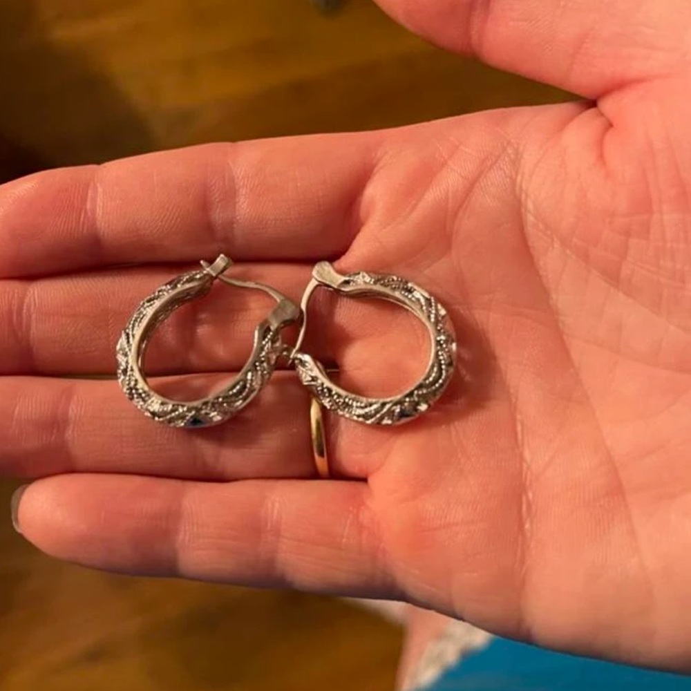 New Sterling Silver Boho Latch Back Diamond Cut Fancy Filigree Hoop Earrings - Picture 10 of 13